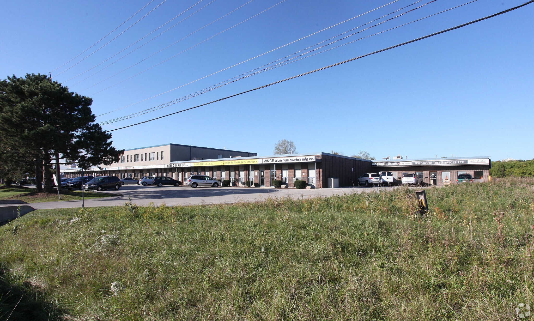 1041 N Service Rd E, Oakville, ON for Rent