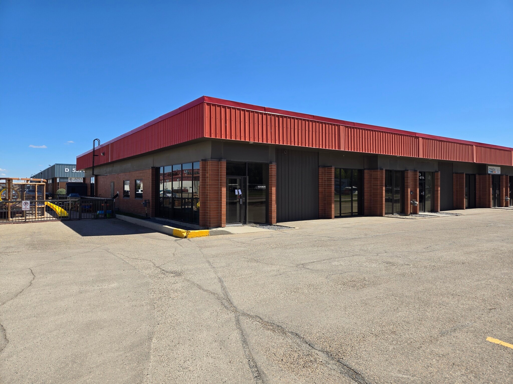 5580 45 St, Red Deer, AB for Rent