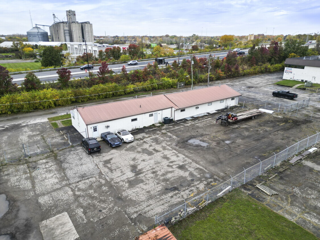 2060 S Hamilton Rd, Columbus, OH for Rent