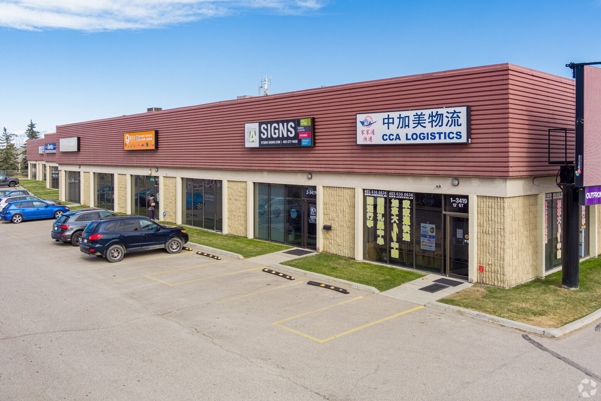 3419 12th St NE, Calgary, AB for Rent