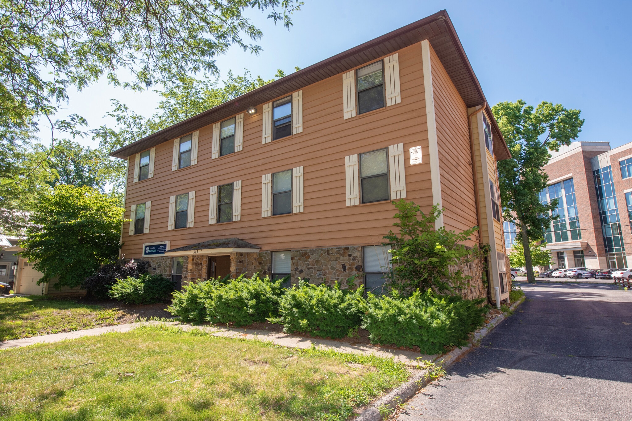 515 W Stadium Ave, West Lafayette, IN for Sale