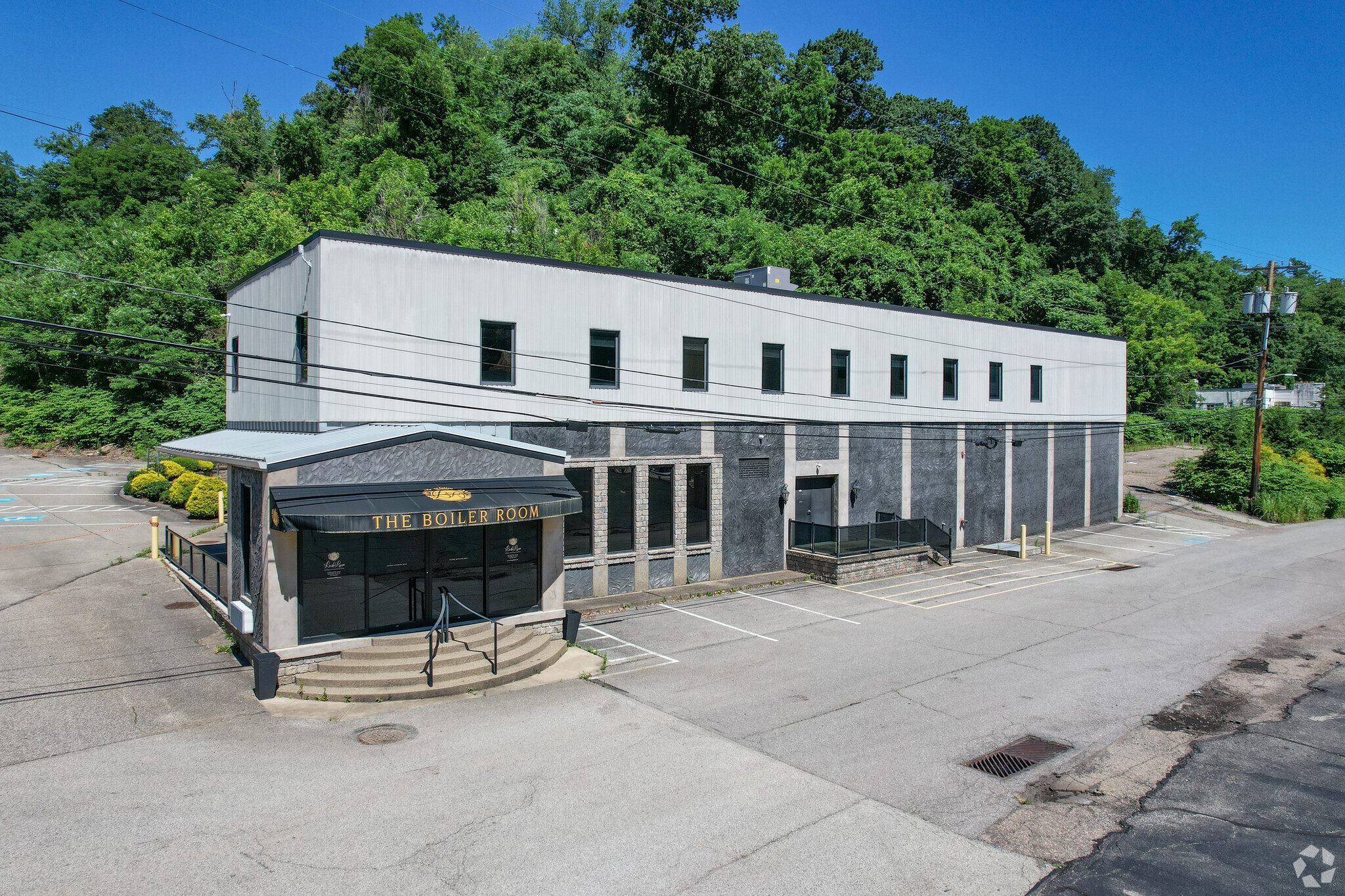 1070 Baknsville Ave, Pittsburgh, PA for Sale
