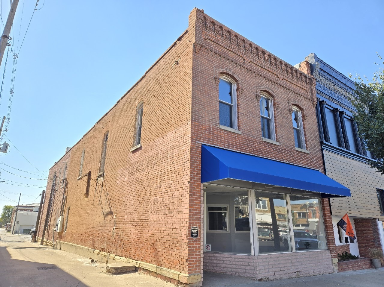 111 E Main St, Independence, KS for Sale