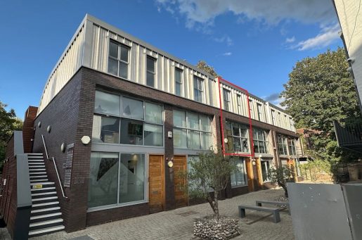 Turnham Green Terrace Mews, London, LND for Rent