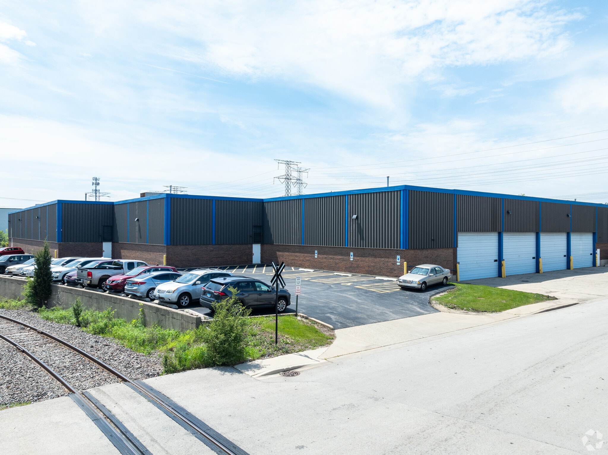 1845 Tonne Rd, Elk Grove Village, IL for Rent