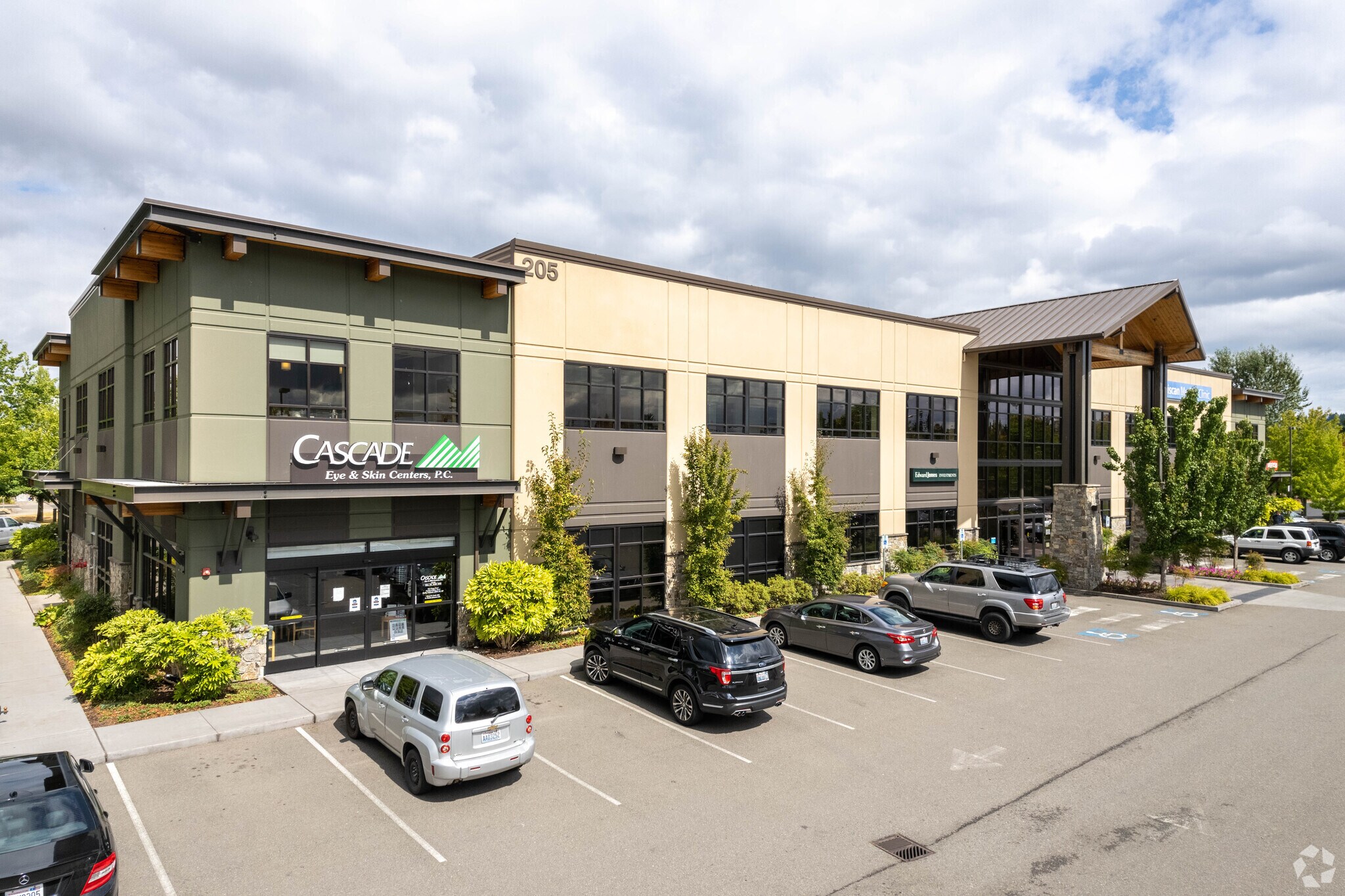 205 10th St NE, Auburn, WA for Rent