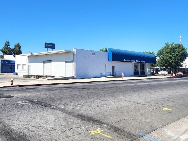 905 Main St, Delano, CA for Sale