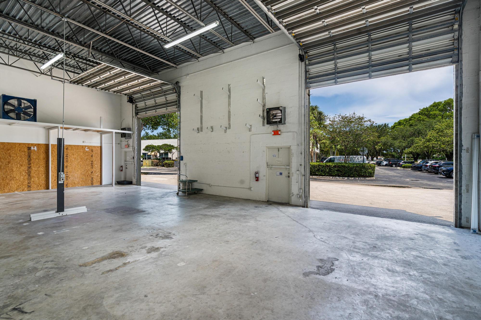 4700 W Prospect Rd, Fort Lauderdale, FL for Sale