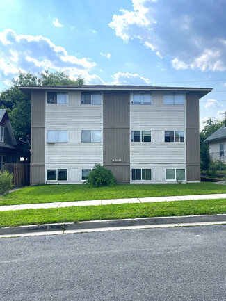 Spokane, WA Apartments - 2923 N Hogan St