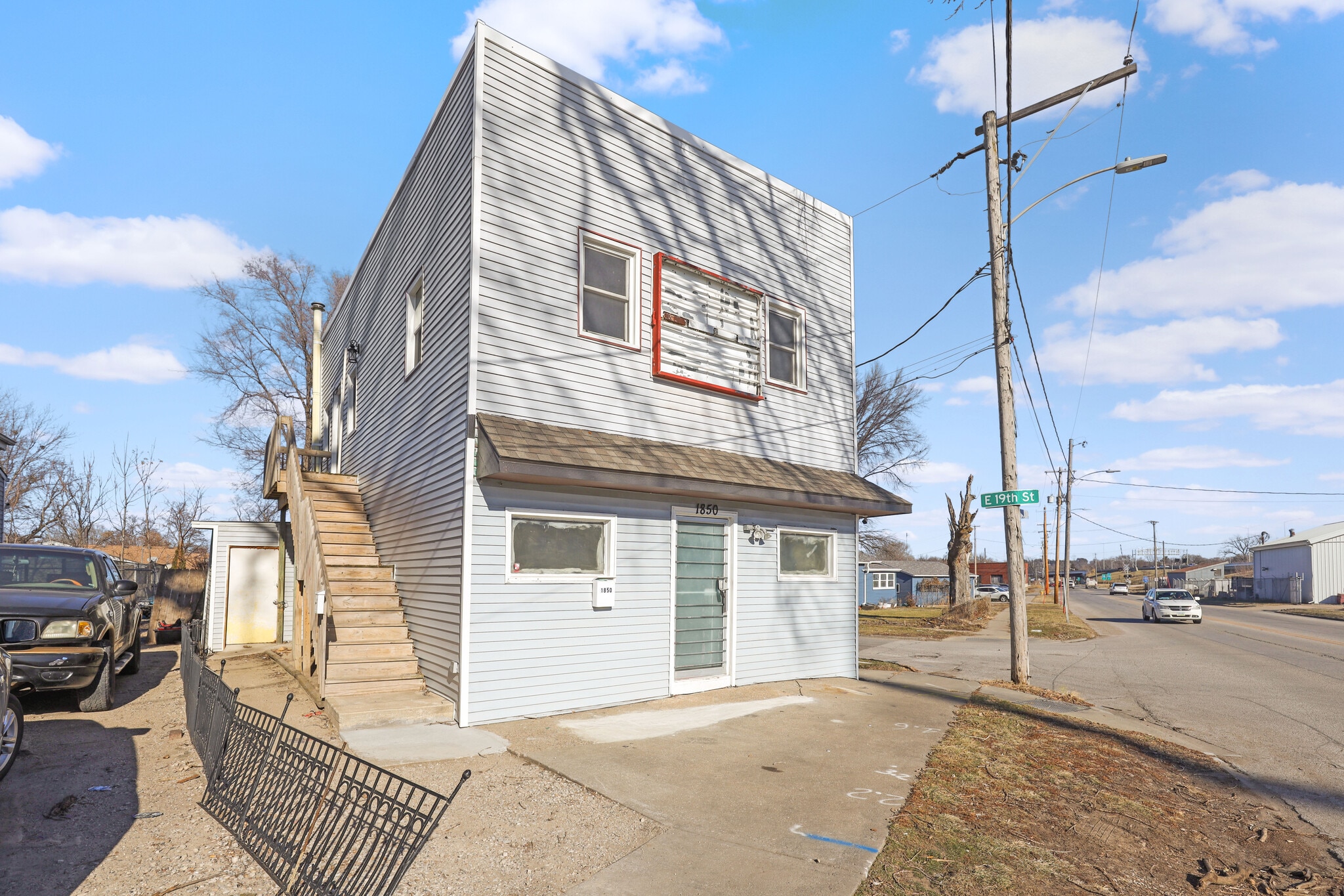 1850 Easton Blvd, Des Moines, IA for Sale