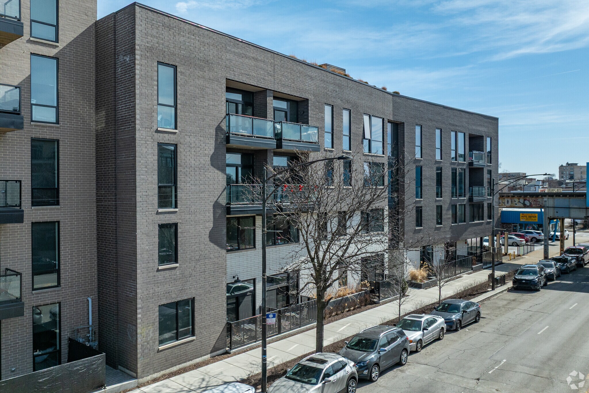 3421 N Ashland Ave, Chicago, IL for Rent