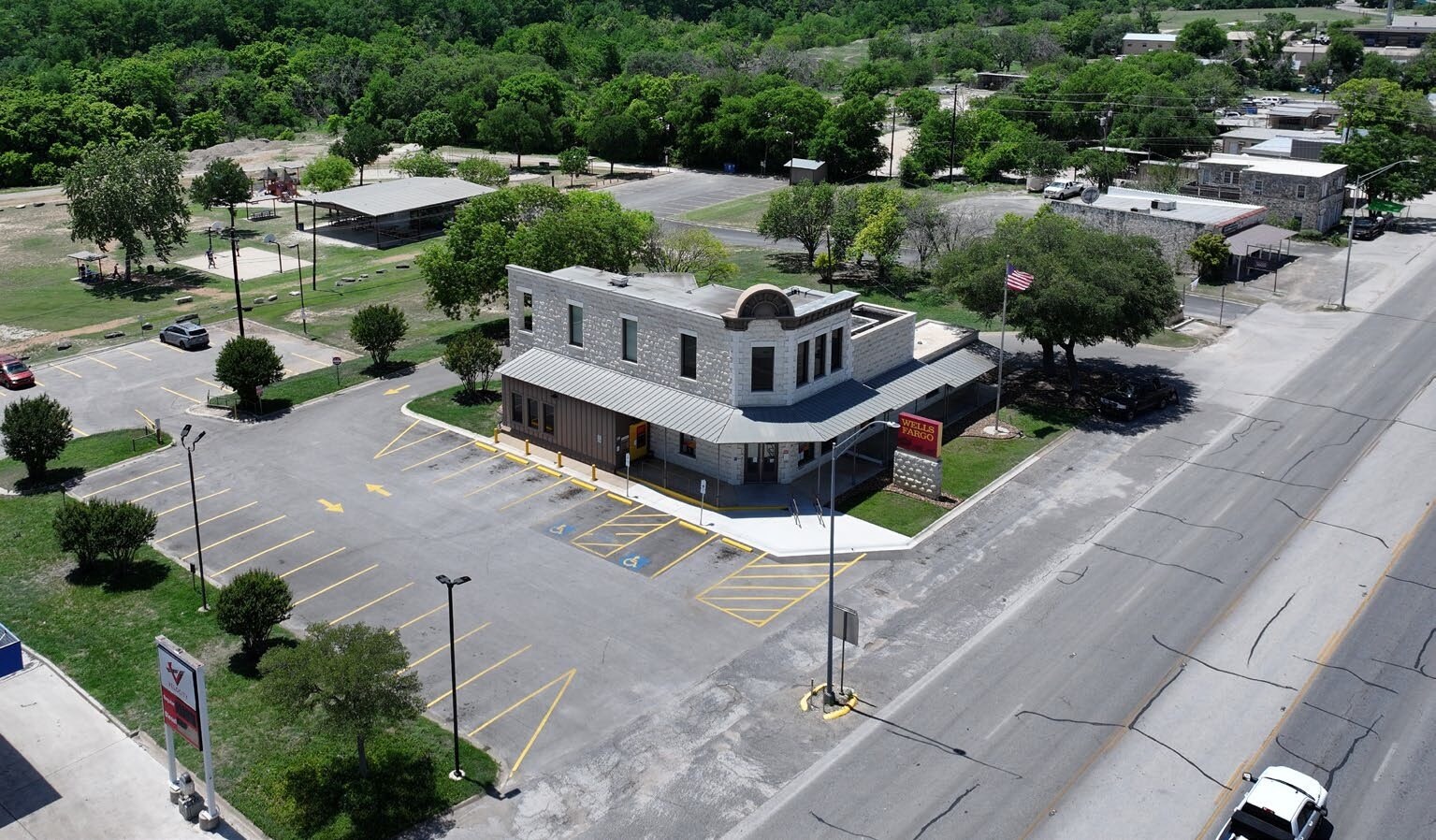3279 Junction Hwy, Ingram, TX for Sale