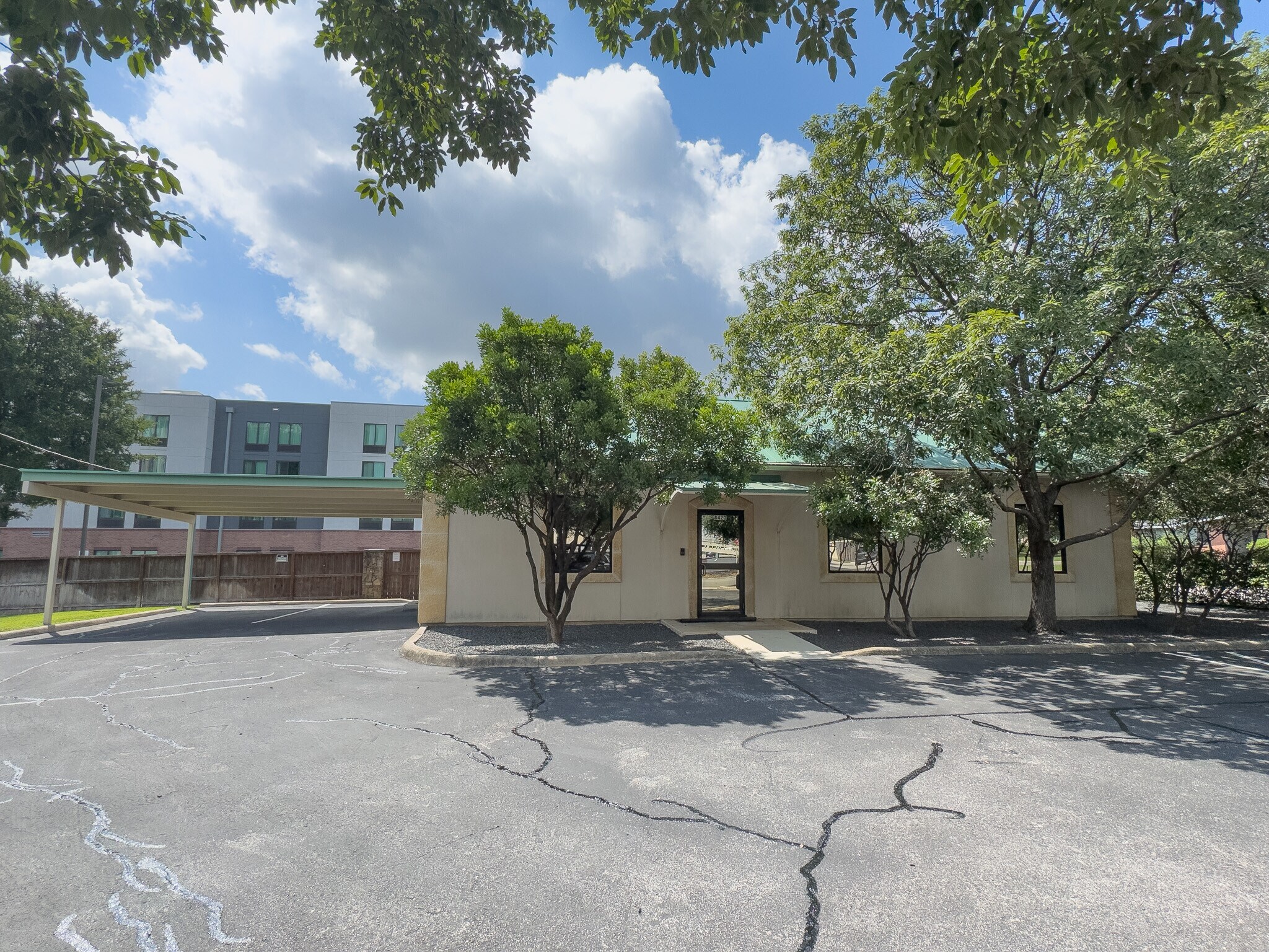 8420 Greenbrier, San Antonio, TX for Rent
