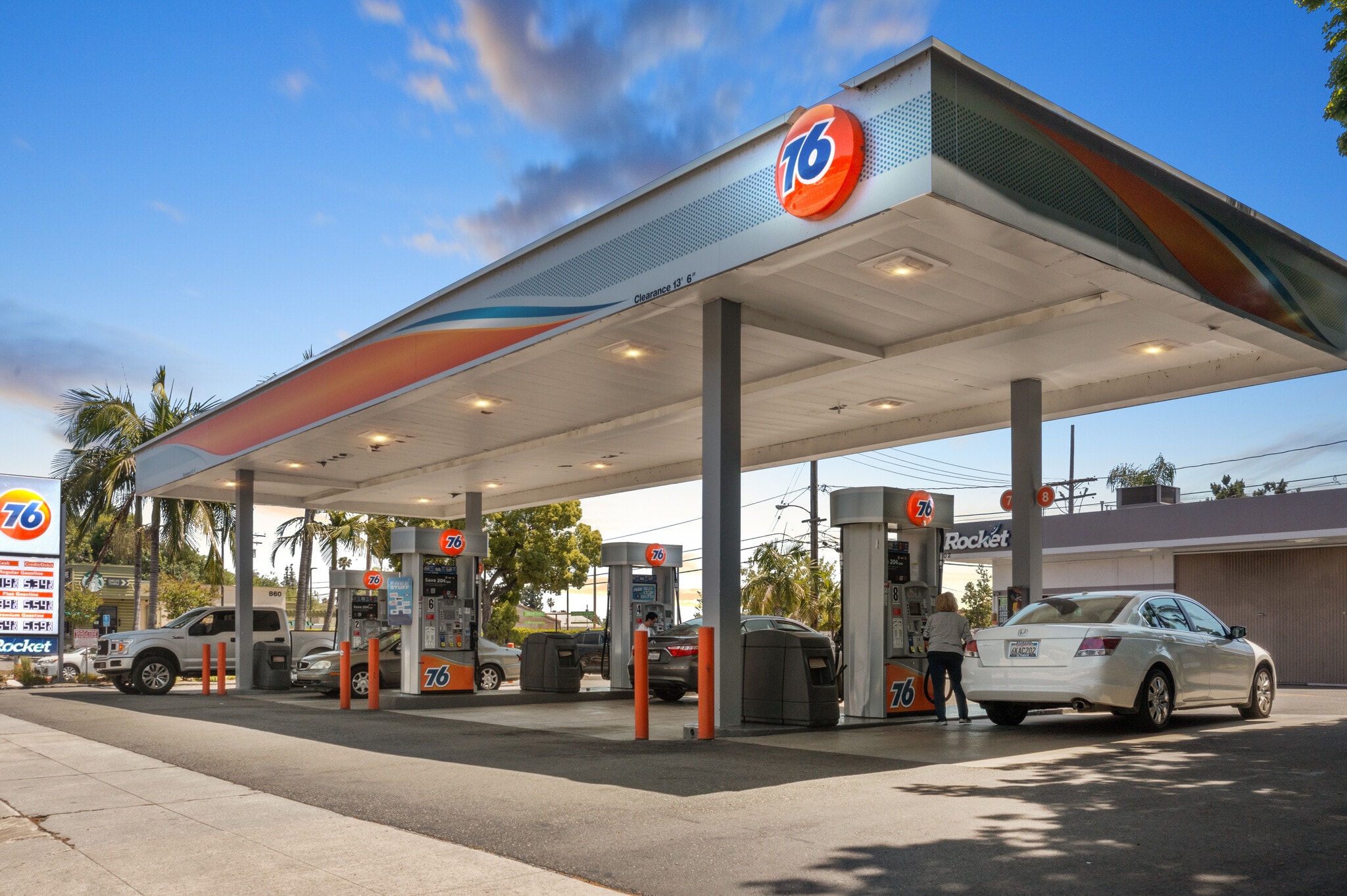 902 W Foothill Blvd, Monrovia, CA for Sale