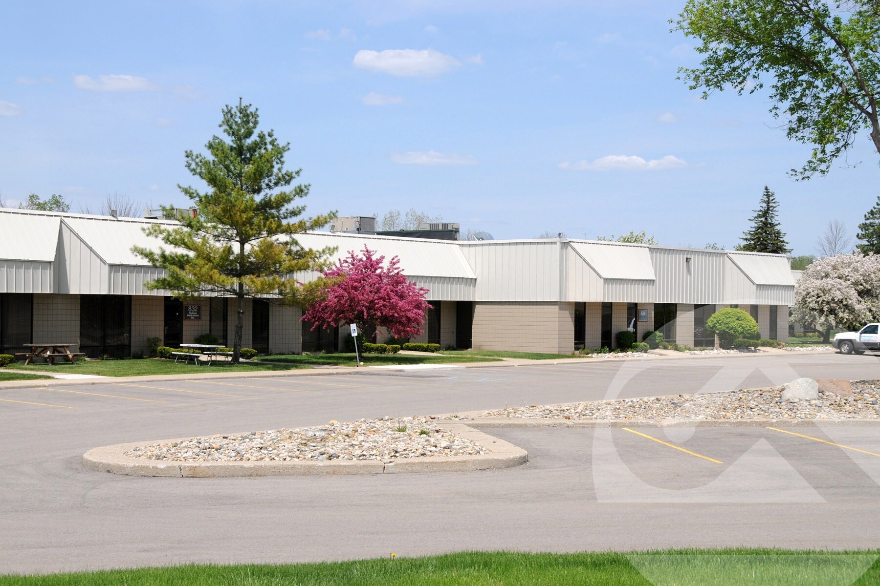802-864 Phoenix Dr, Ann Arbor, MI for Rent