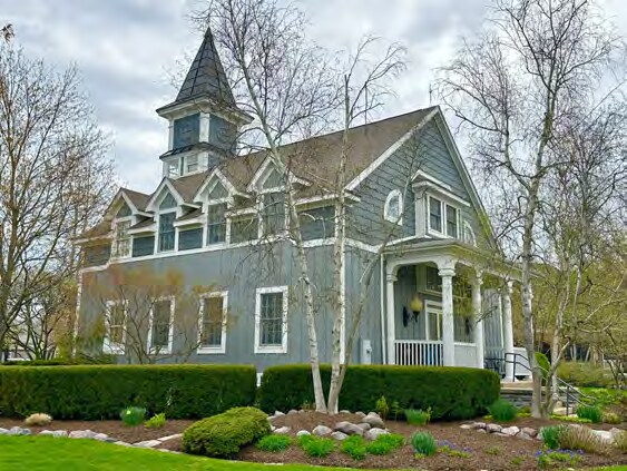 214 Aberdeen Dr, Valparaiso, IN for Sale