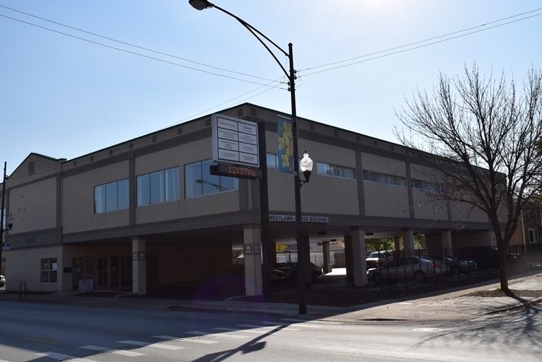 4425 W 63rd St, Chicago, IL for Rent