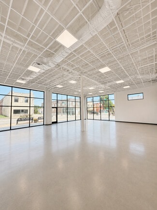 Skiatook, OK Retail - 120 E Rogers Blvd