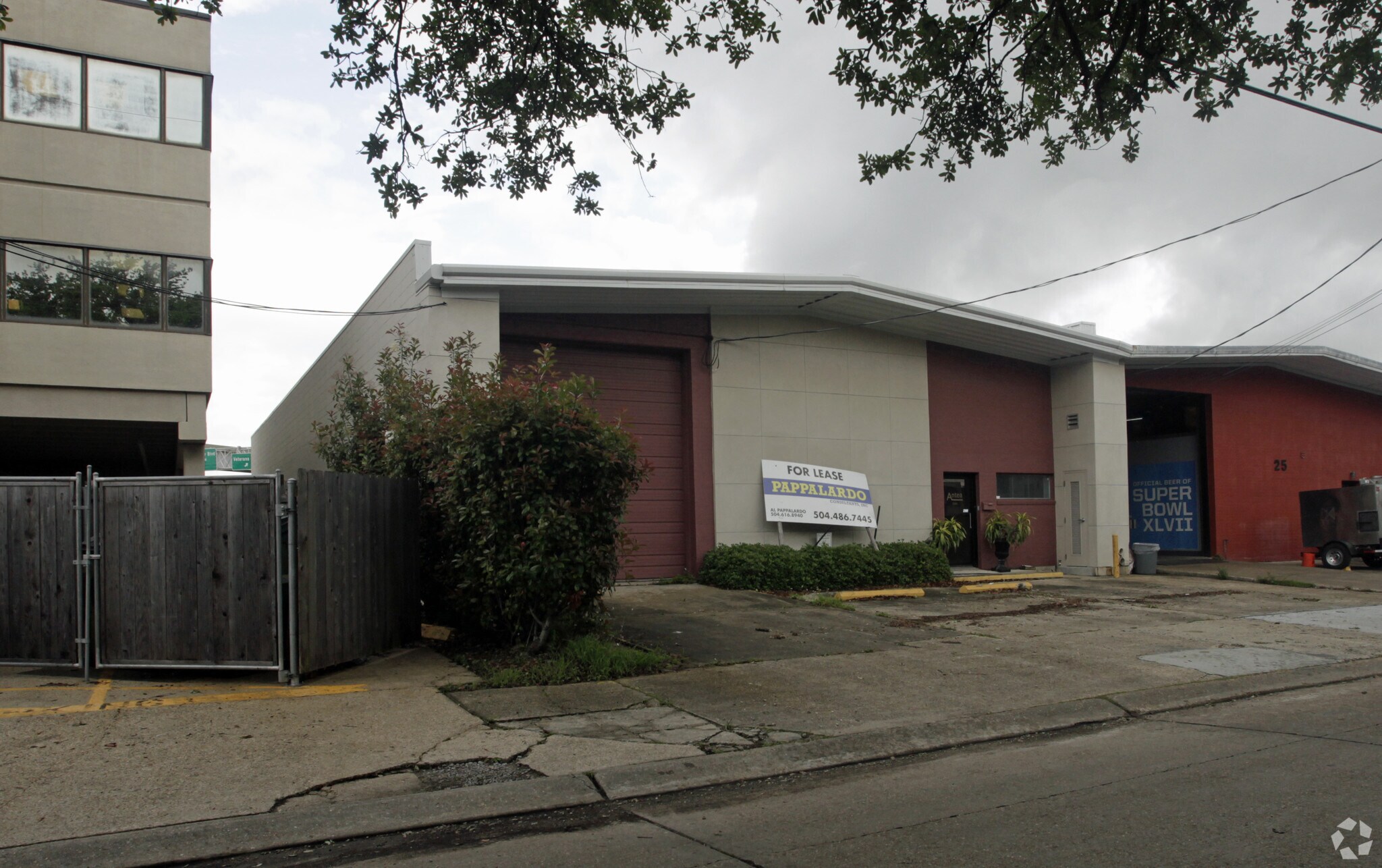 2504 Metairie Lawn Dr, Metairie, LA for Rent