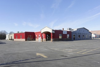 Holland, MI Retail - 430 W 17th St