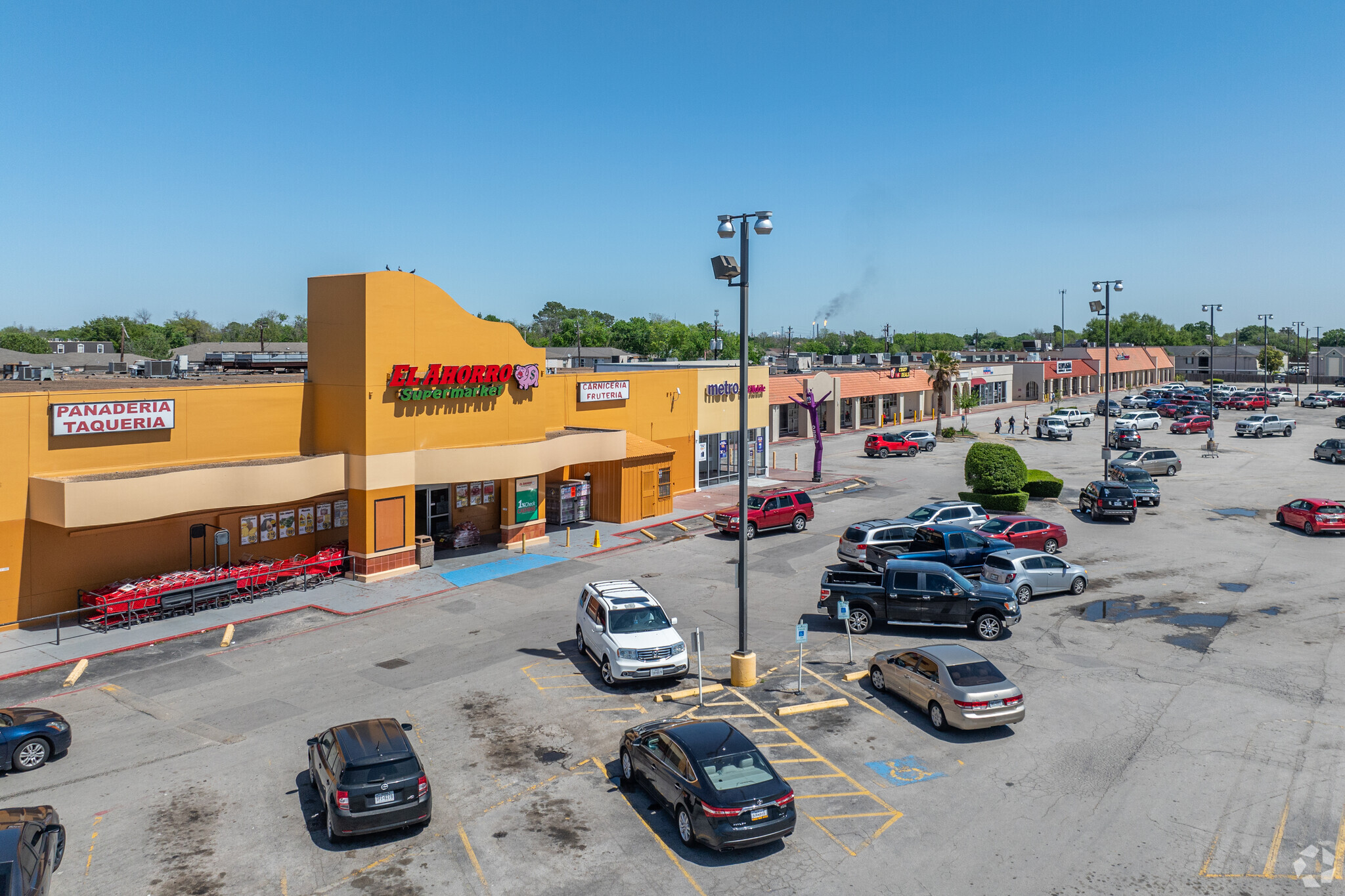 2211-2225 Southmore Ave, Pasadena, TX for Rent