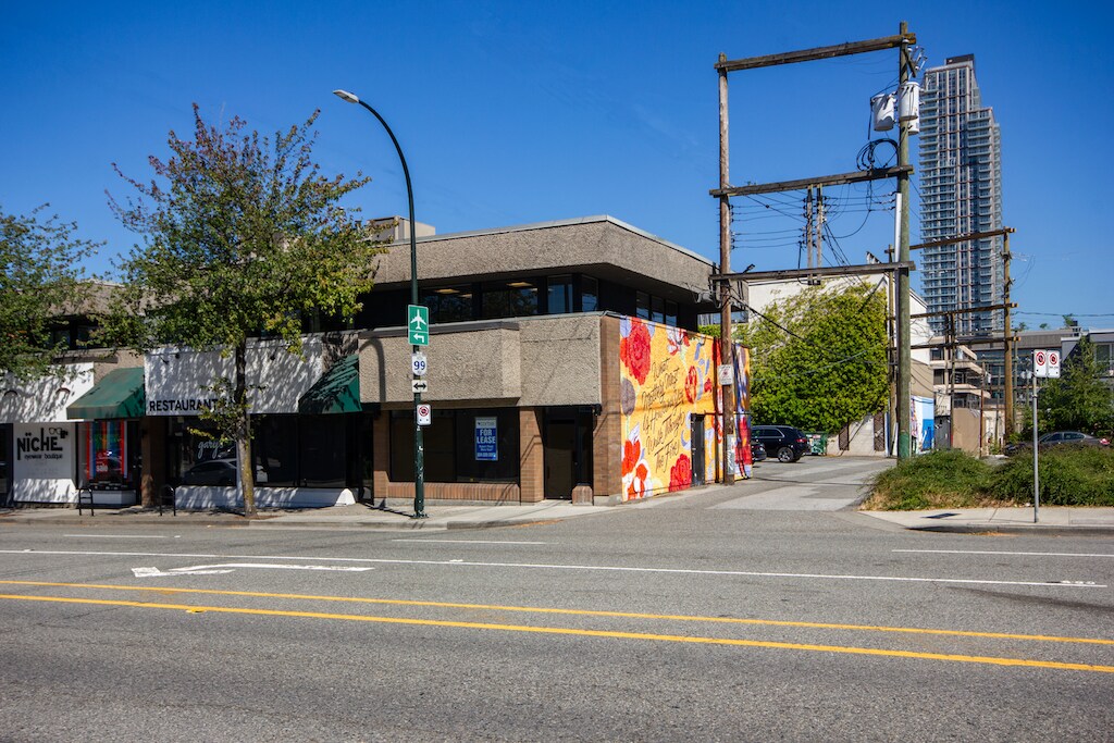 1475 12th Av W, Vancouver, BC for Rent