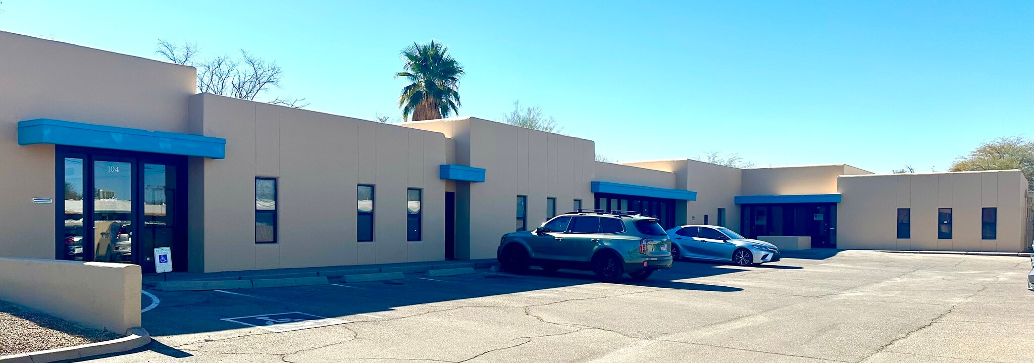 2101 N Country Club Rd, Tucson, AZ for Rent