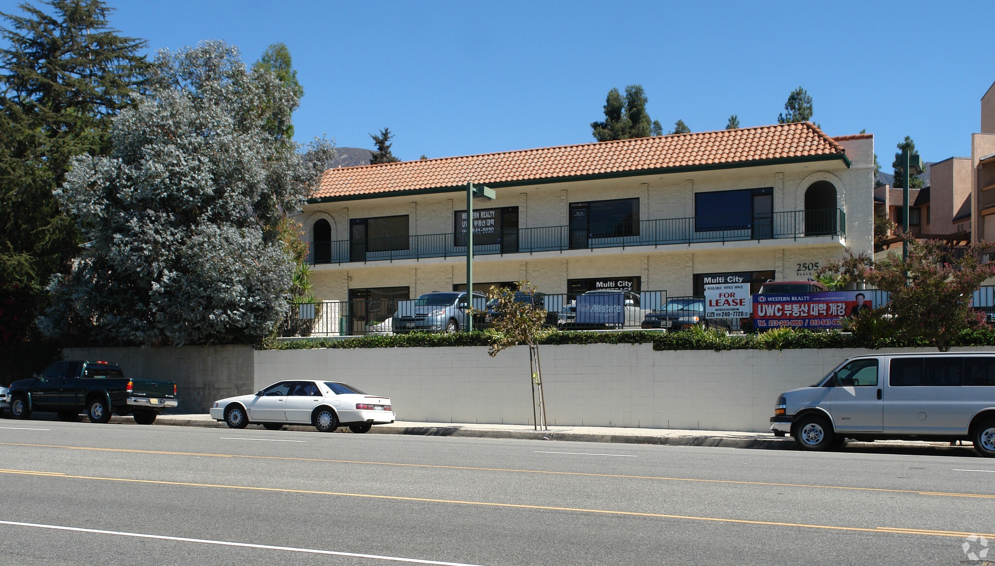 2505 Foothill Blvd, La Crescenta, CA for Rent