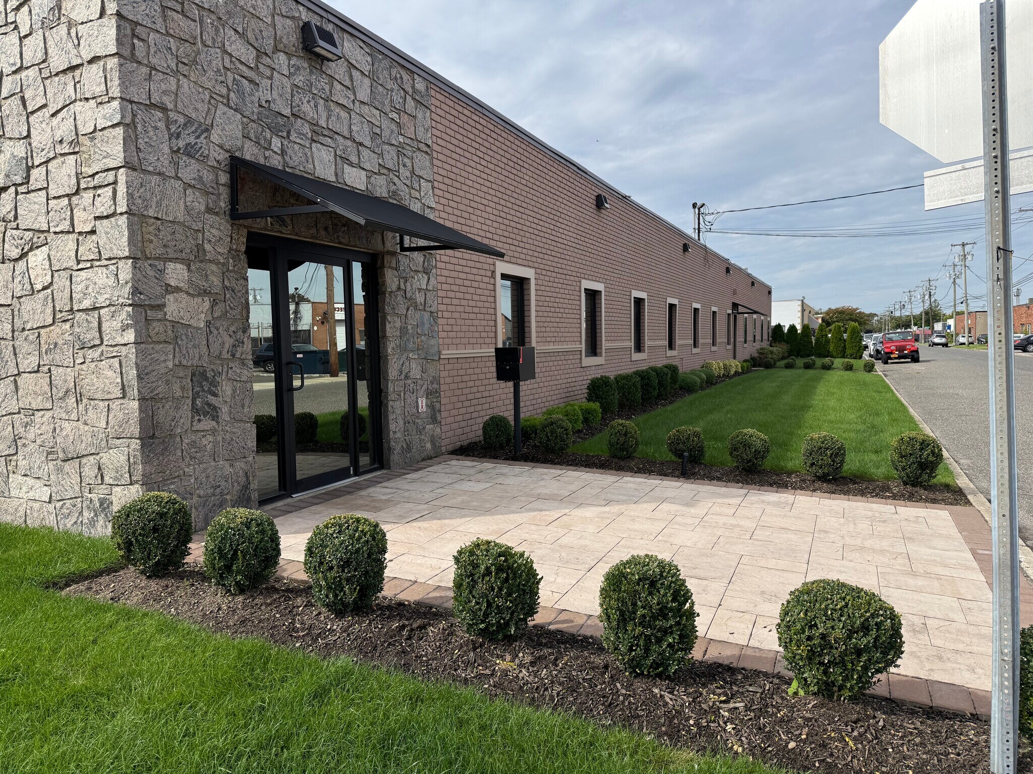 115 Toledo St, Farmingdale, NY for Rent