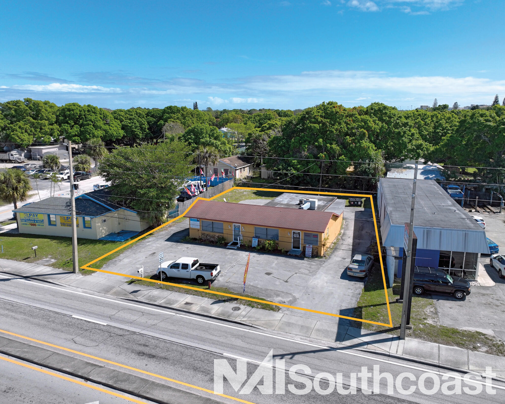 2425 Okeechobee Rd, Fort Pierce, FL for Sale