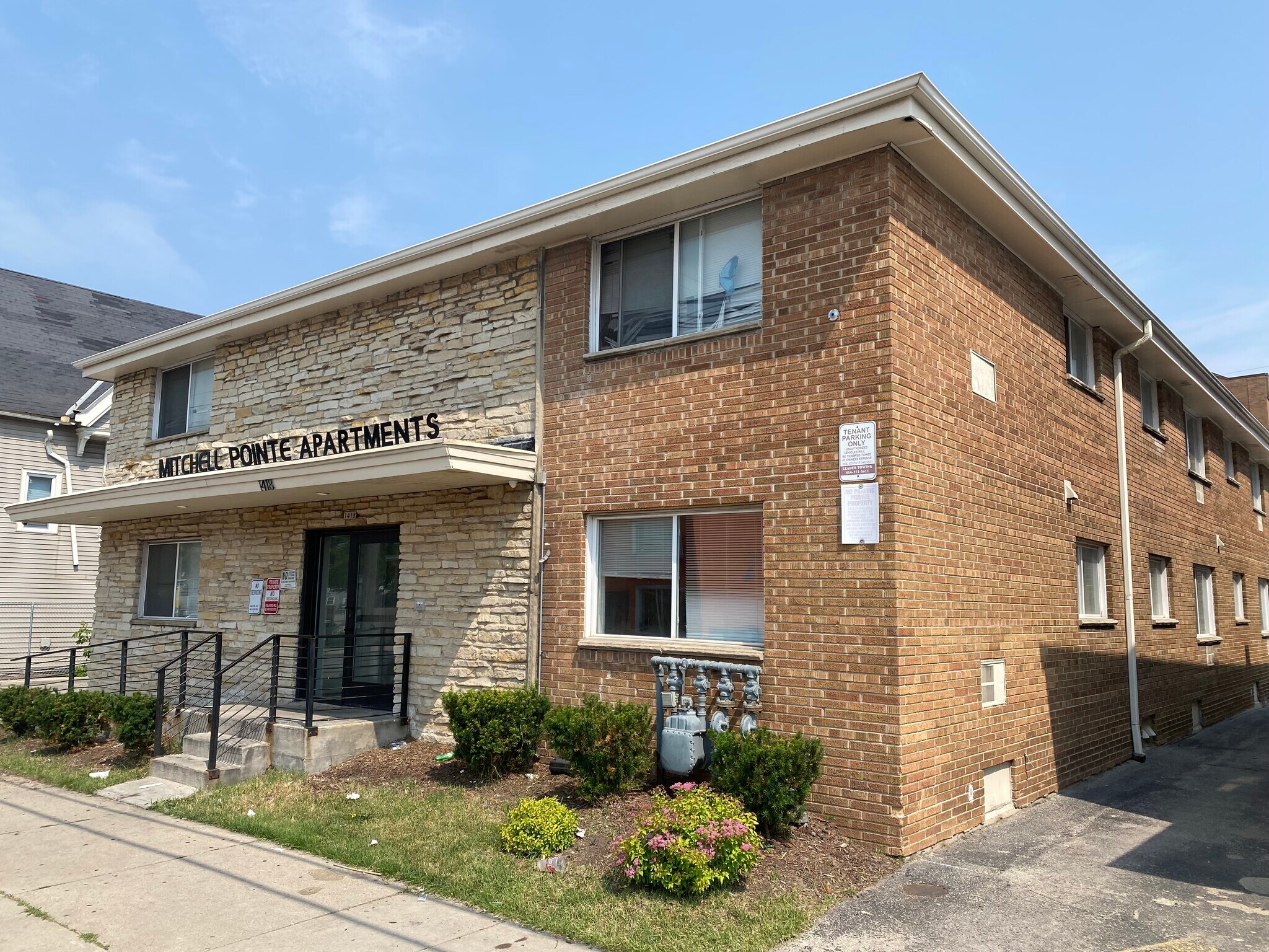 1418 W Mitchell St Milwaukee, WI 53204 MultiFamily Property for