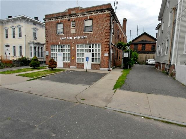 135 Clarence St, Bridgeport, CT for Rent