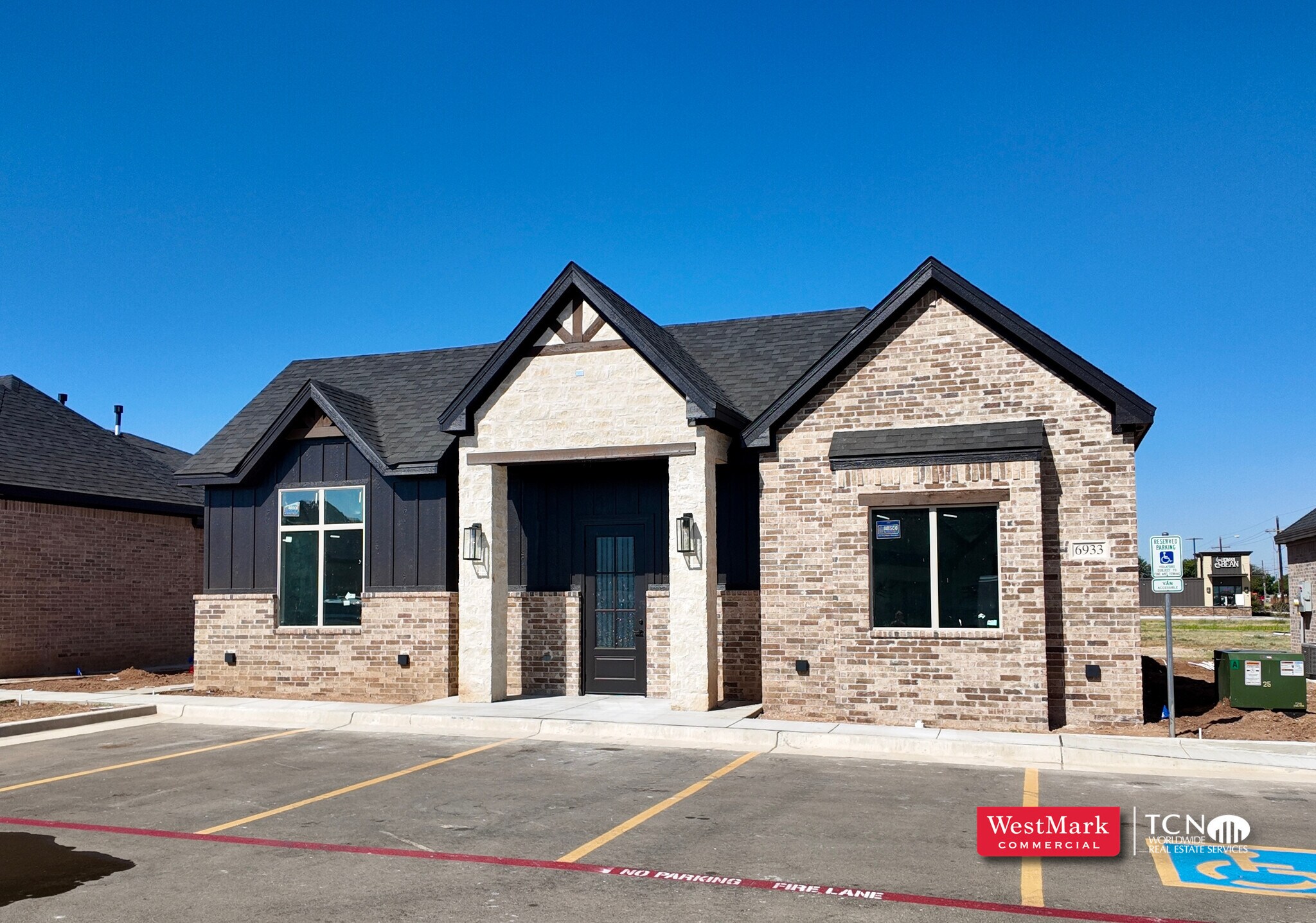 6933 82nd Street, Lubbock, TX for Rent