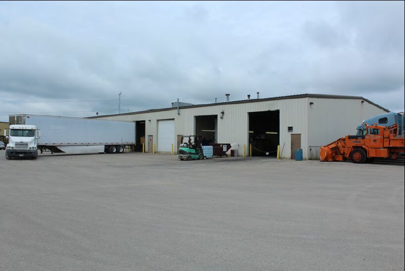 181 Quality Ct, Fall River, WI for Sale