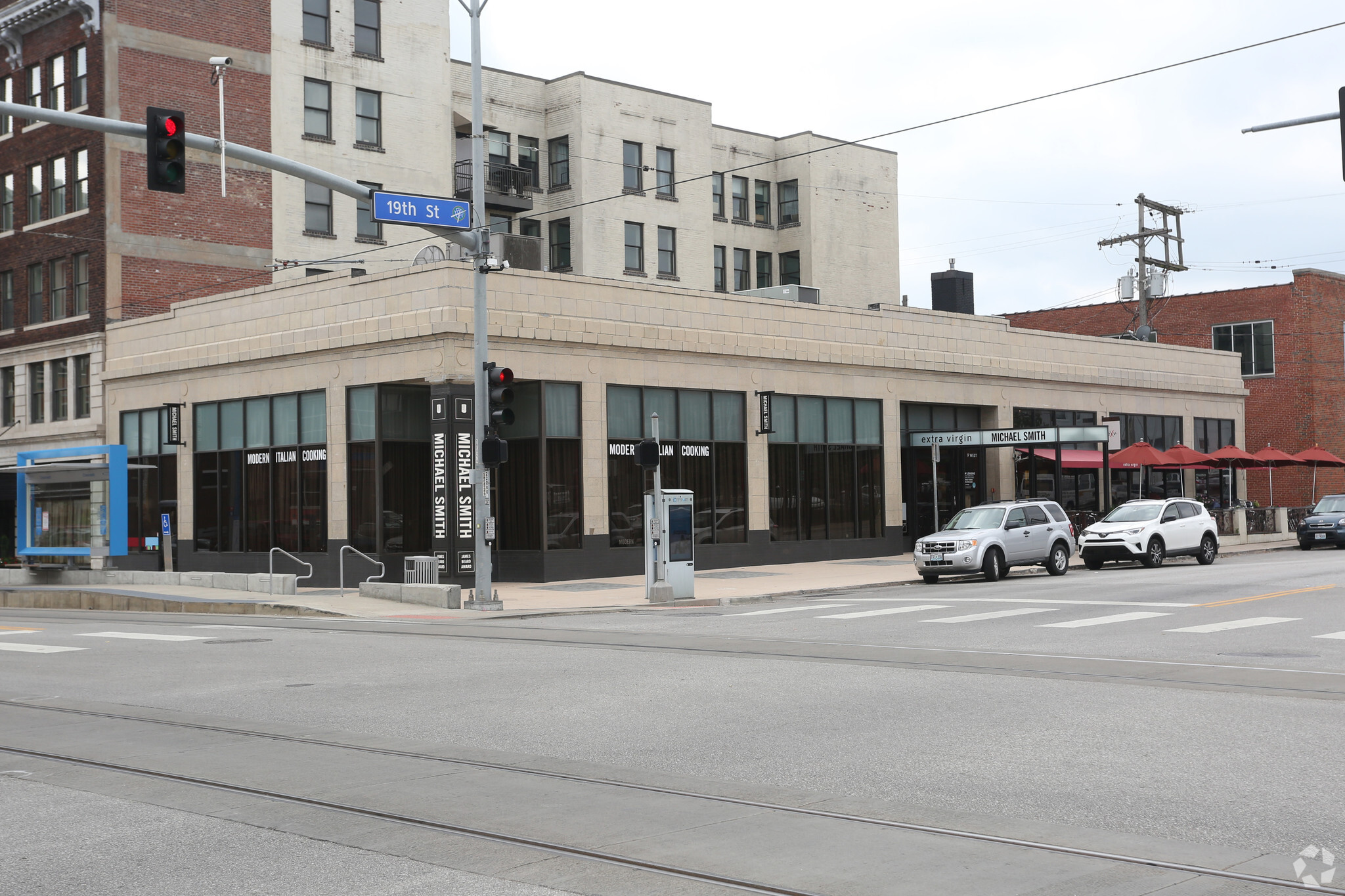 1900 Main St, Kansas City, MO for Rent