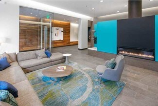 Portland, OR Retail - 3750 S River Pky