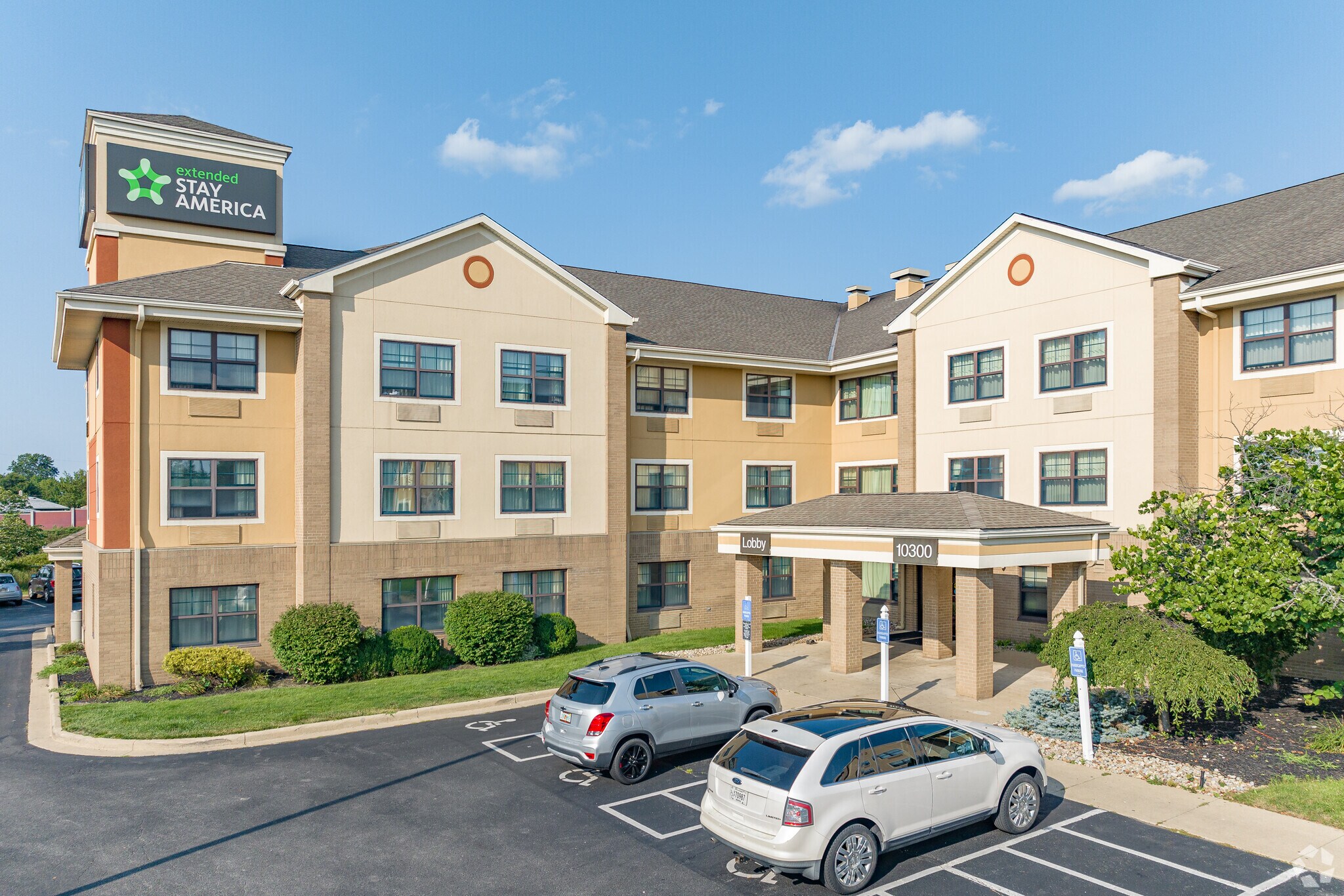 10300 Cascade Xing Brooklyn, OH 44144 Hospitality Property for Sale