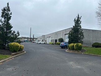 Bohemia, NY Warehouse - 100-122 Keyland Ct