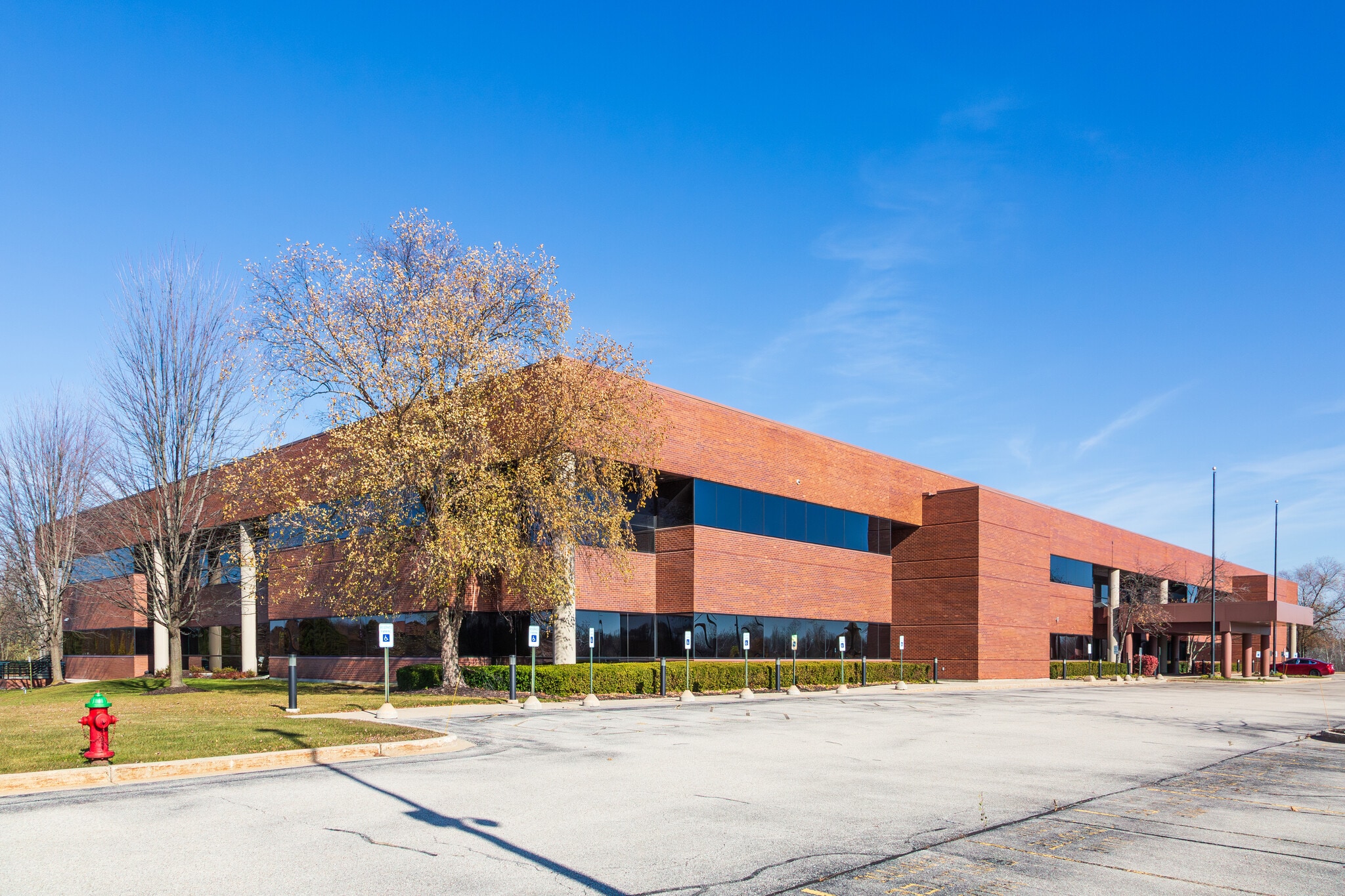 11000 W Lake Park Dr, Milwaukee, WI for Sale