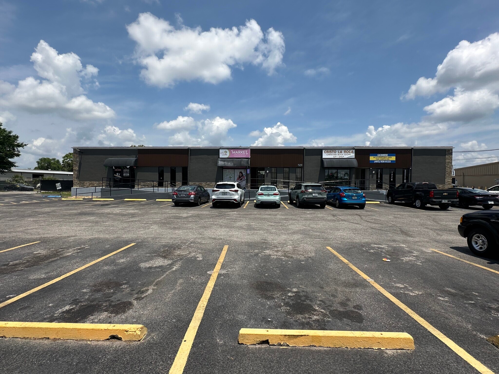 1011 W Lancaster Rd, Orlando, FL for Sale