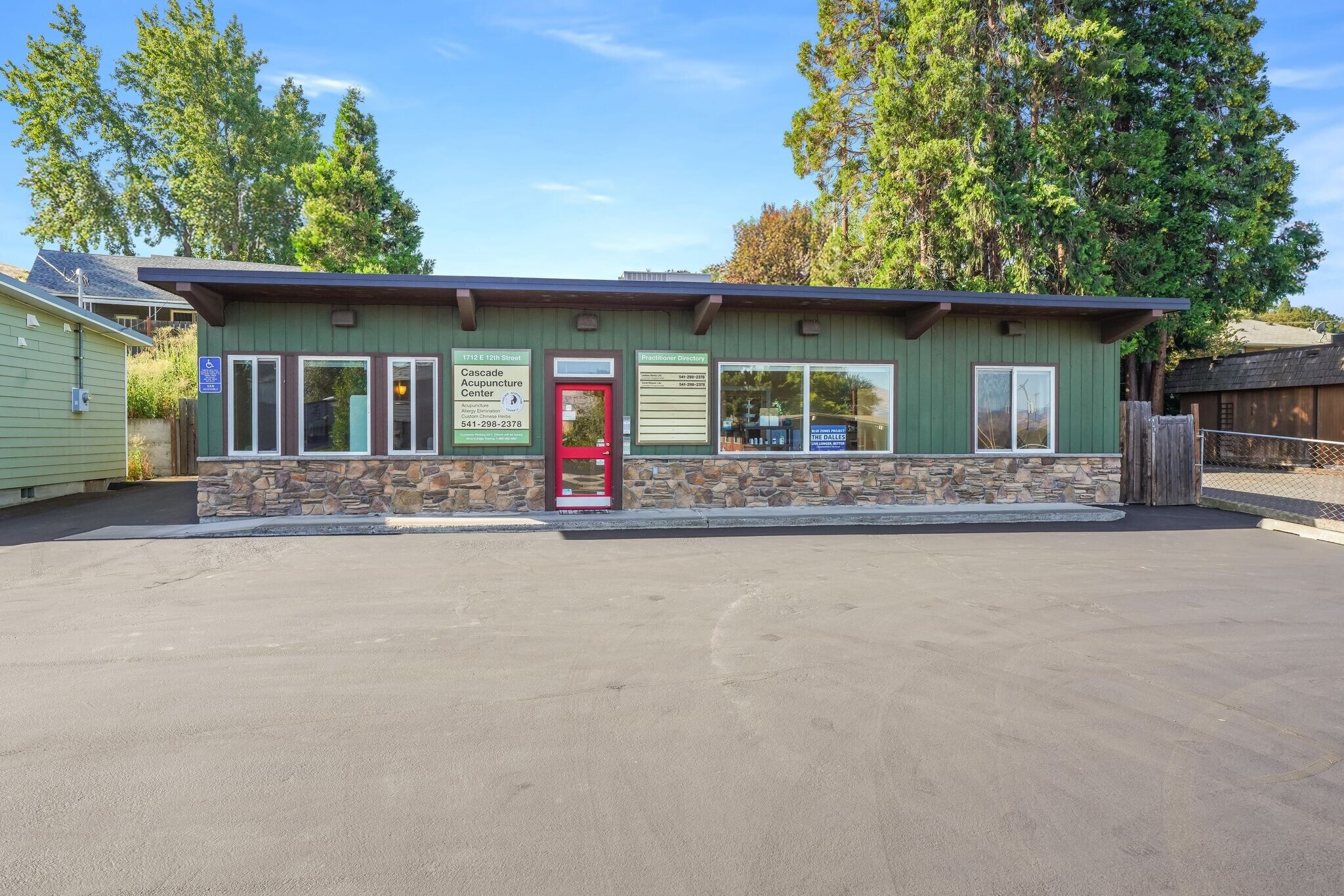 1712 12th St, The Dalles, OR for Sale