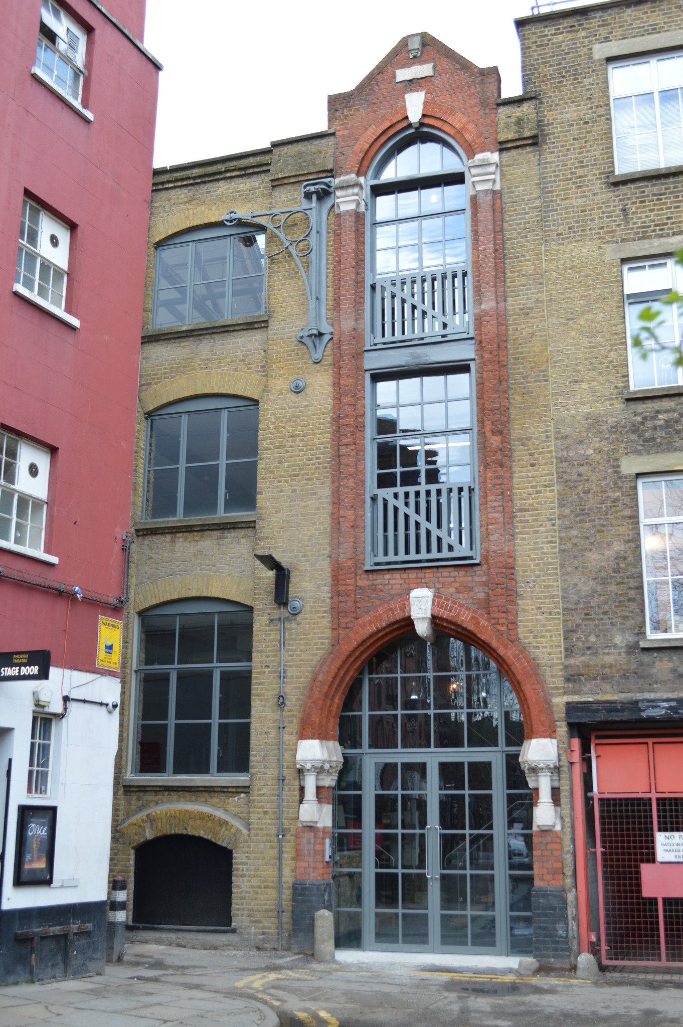 12 Flitcroft St, London, LND for Rent