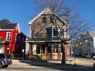 728 Broad St  