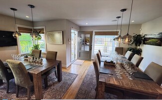Sonoma, CA Office/Residential - 141-143 E Napa St