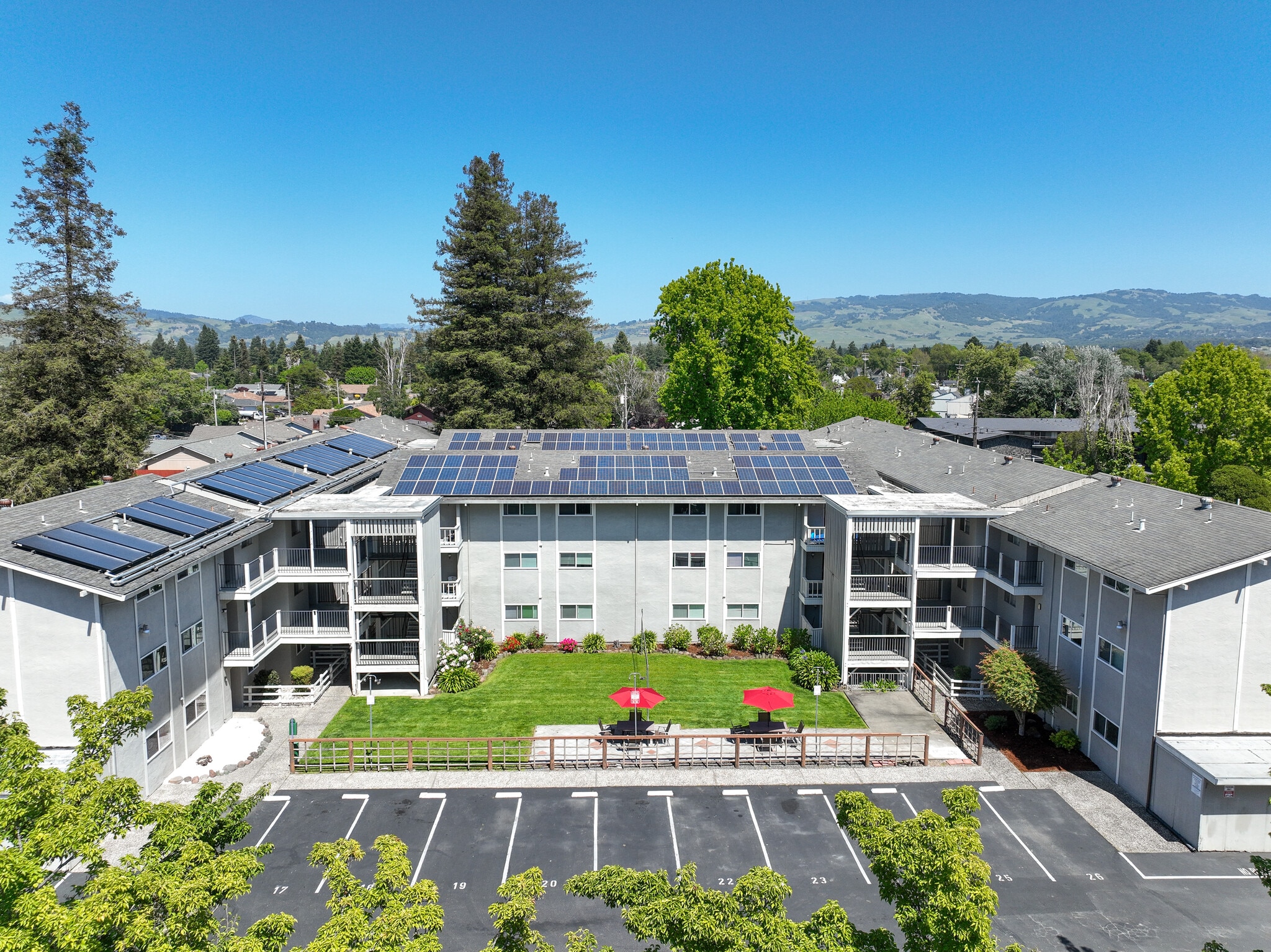 8025 Beverly Dr, Rohnert Park, CA for Sale