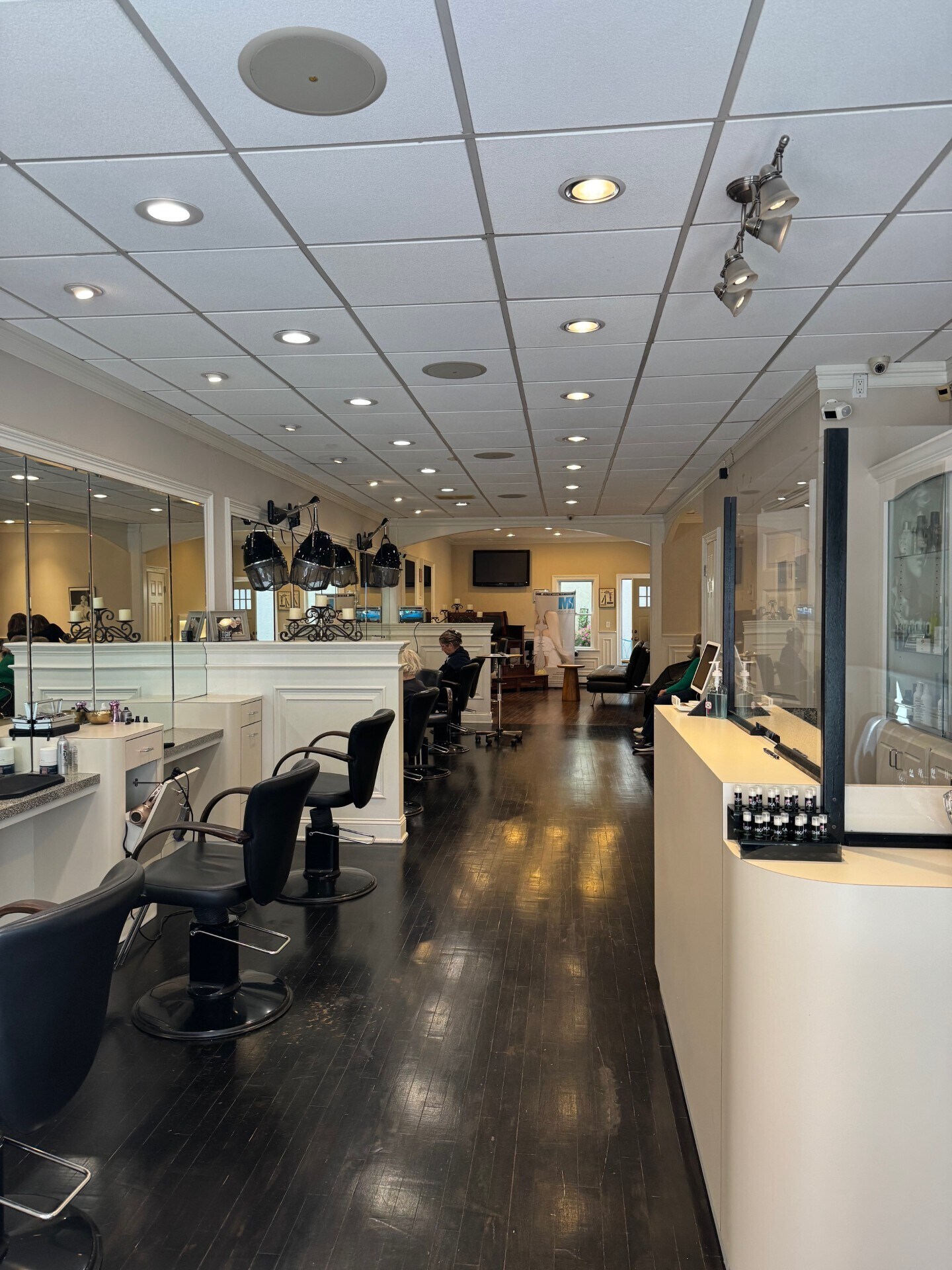 123 Wolfs Ln, Pelham, NY for Sale