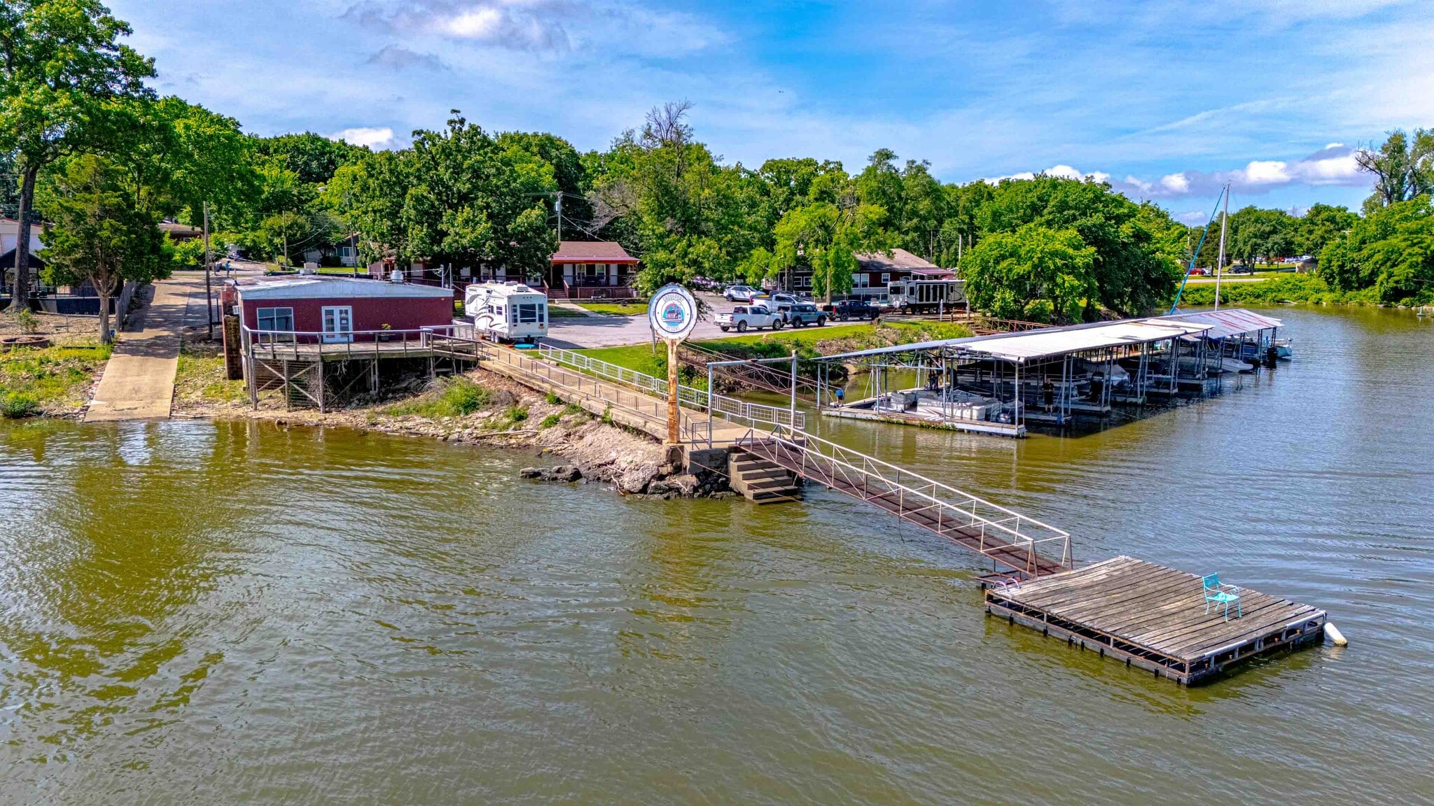1561 110th St NW, Grove, OK for Sale