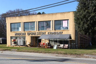 Retail / Showroom with frontage.