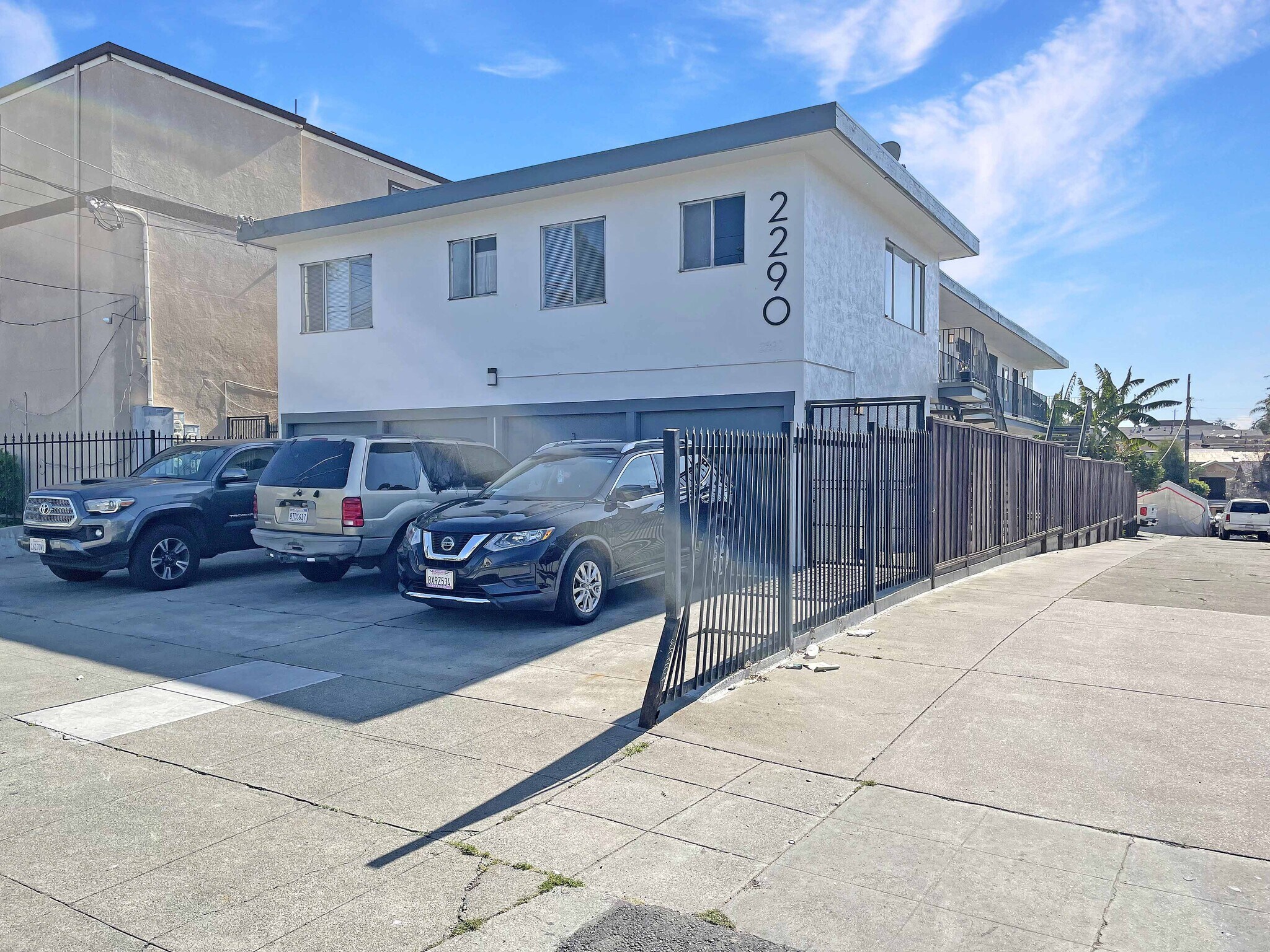 2290 High St, Oakland, CA for Sale