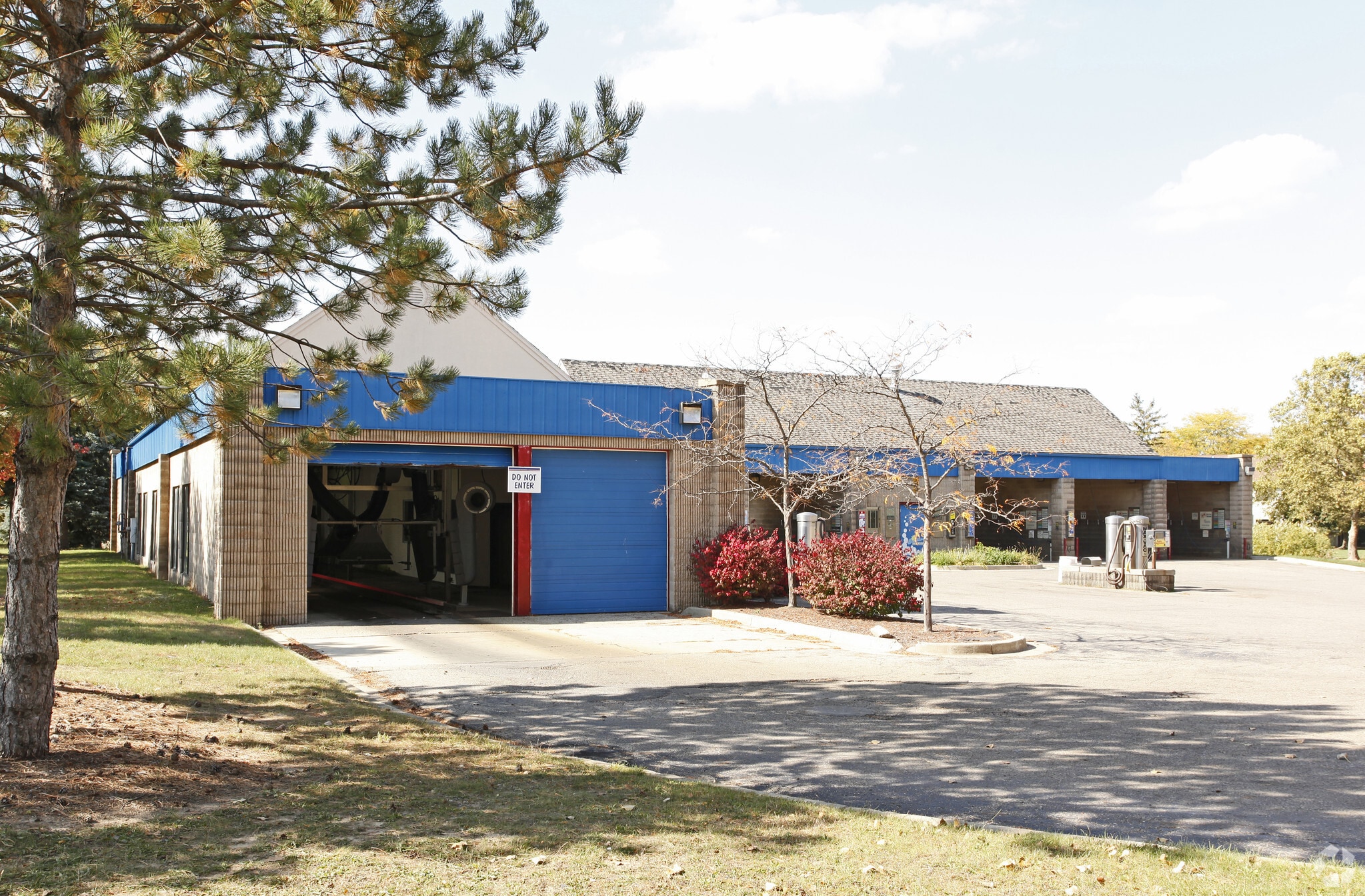 6059 N Hagadorn Rd, East Lansing, MI for Sale